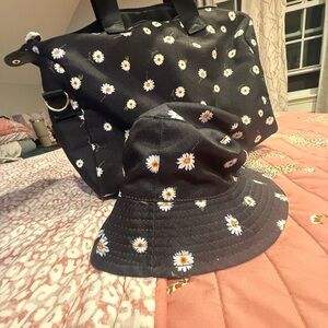 Alice + Olivia Black Floral Tote and Hat Set